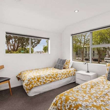 Convenient Urban Townhouse 2 Carparks Available Christchurch Exterior foto