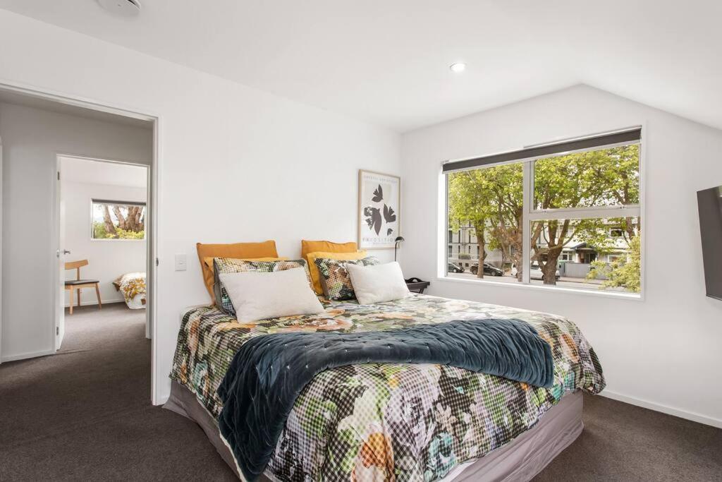 Convenient Urban Townhouse 2 Carparks Available Christchurch Exterior foto