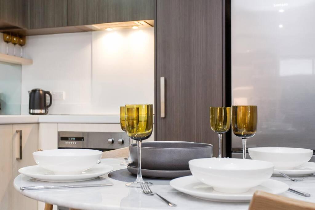 Convenient Urban Townhouse 2 Carparks Available Christchurch Exterior foto