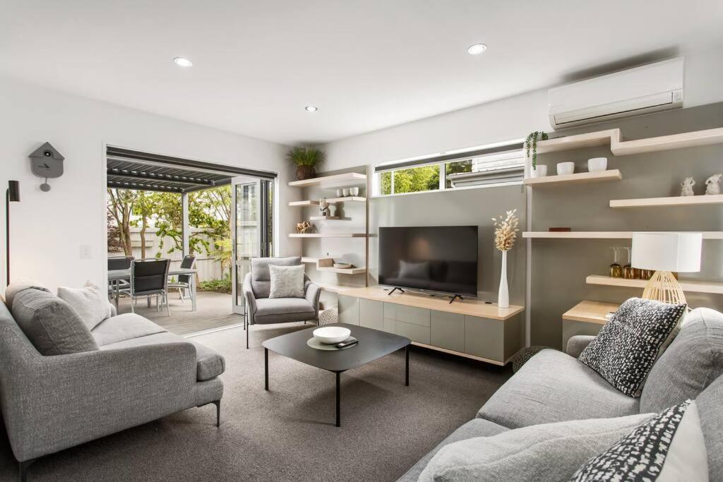Convenient Urban Townhouse 2 Carparks Available Christchurch Exterior foto